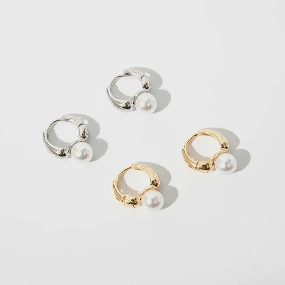 925 Sterling Silver Minimalist Pearl Huggie Hoop Earrings Silver or Gold - Picture 2 of 9